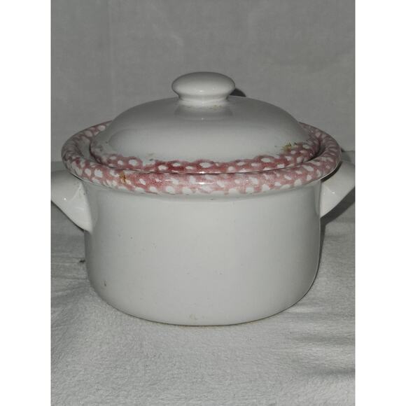 Stoneware Small Serving Casserole Dish Or Sugar Bowl 1 Pint Pink Heart - Picture 2 of 4